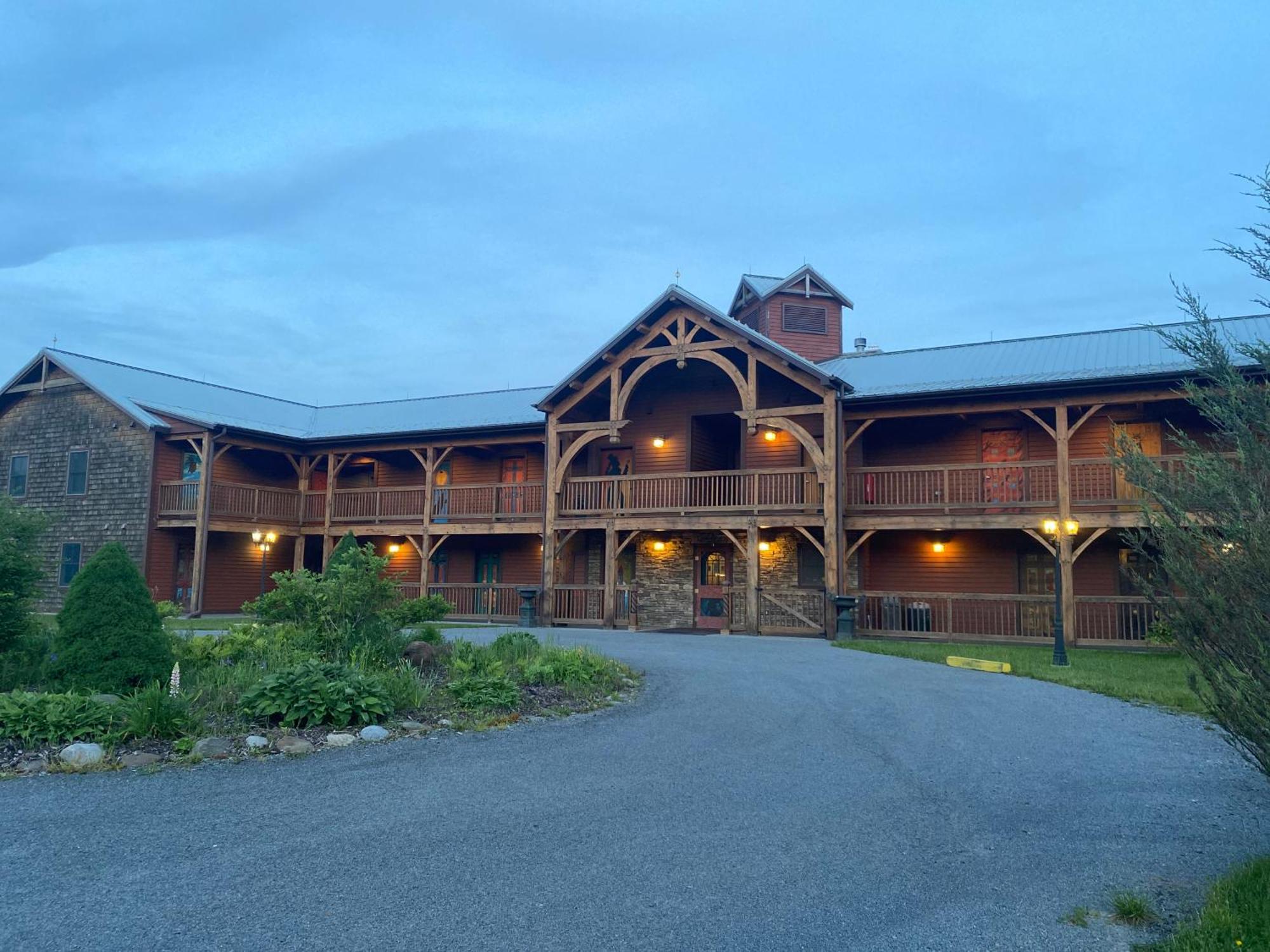 Hotel August